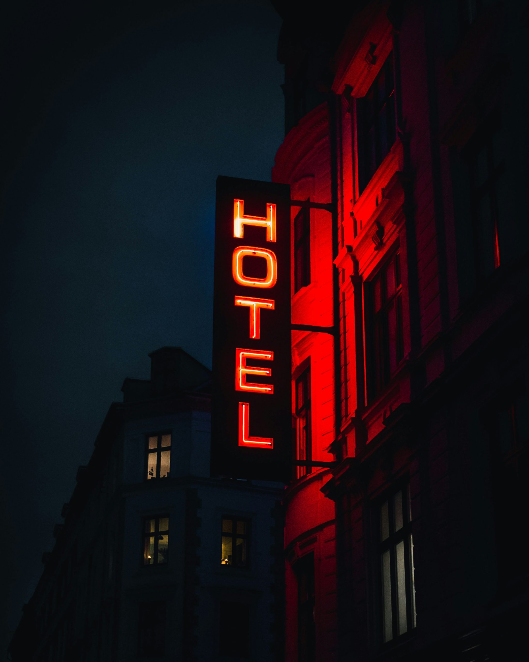 Hotels & Restaurants